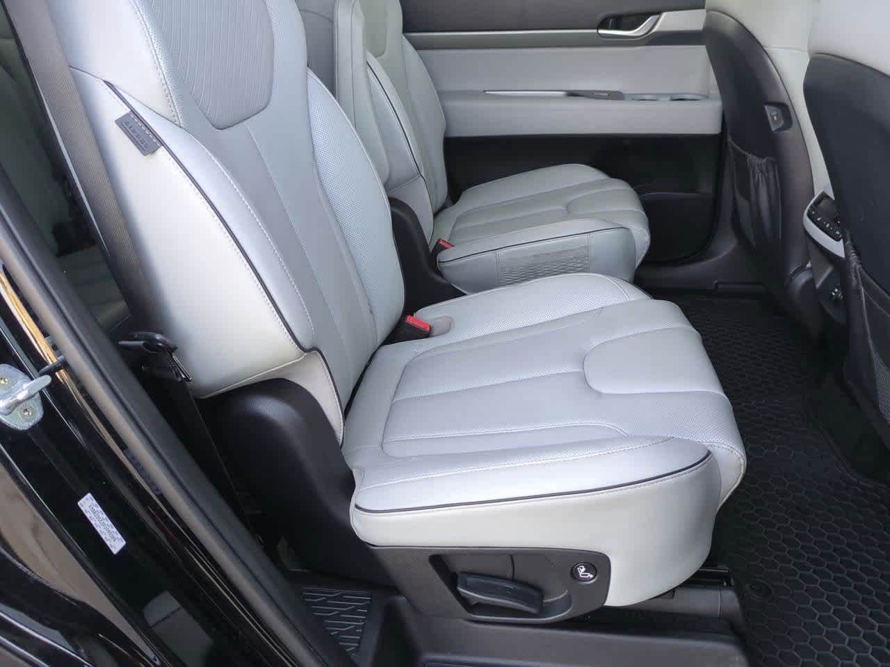 Thumbnail: 2023 Hyundai Palisade - 19