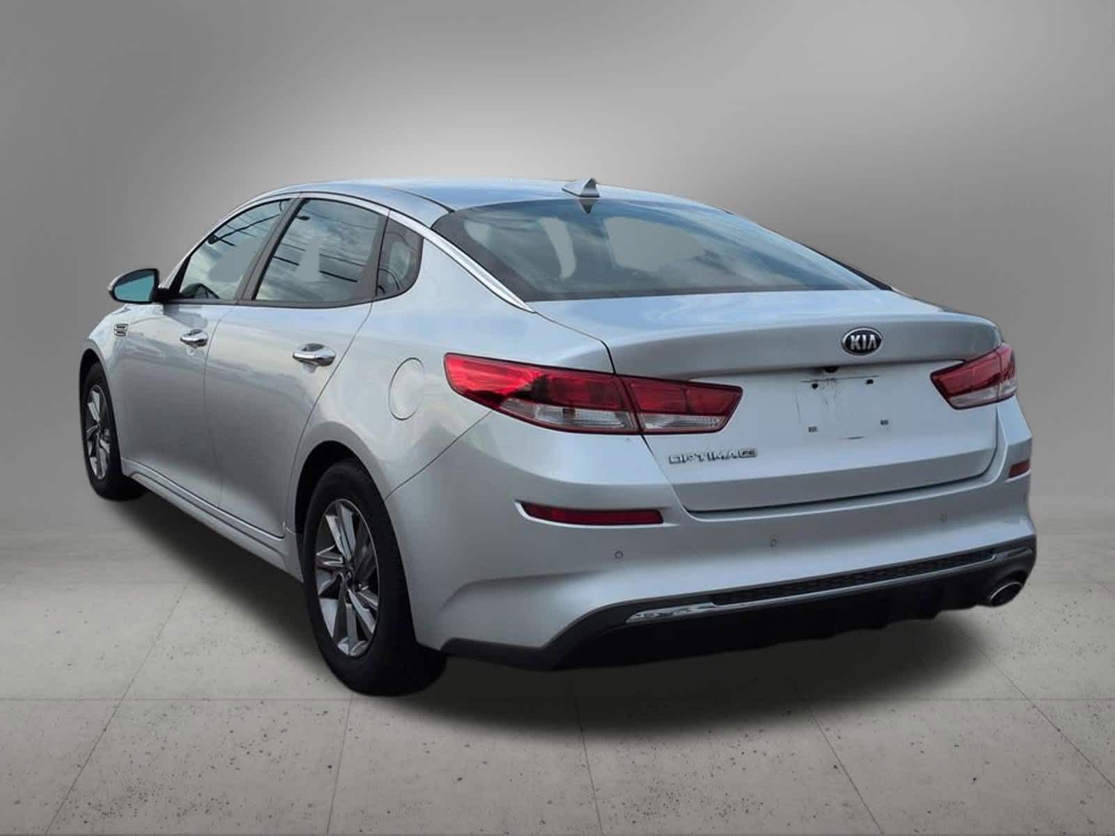 Thumbnail: 2019 Kia Optima - 4