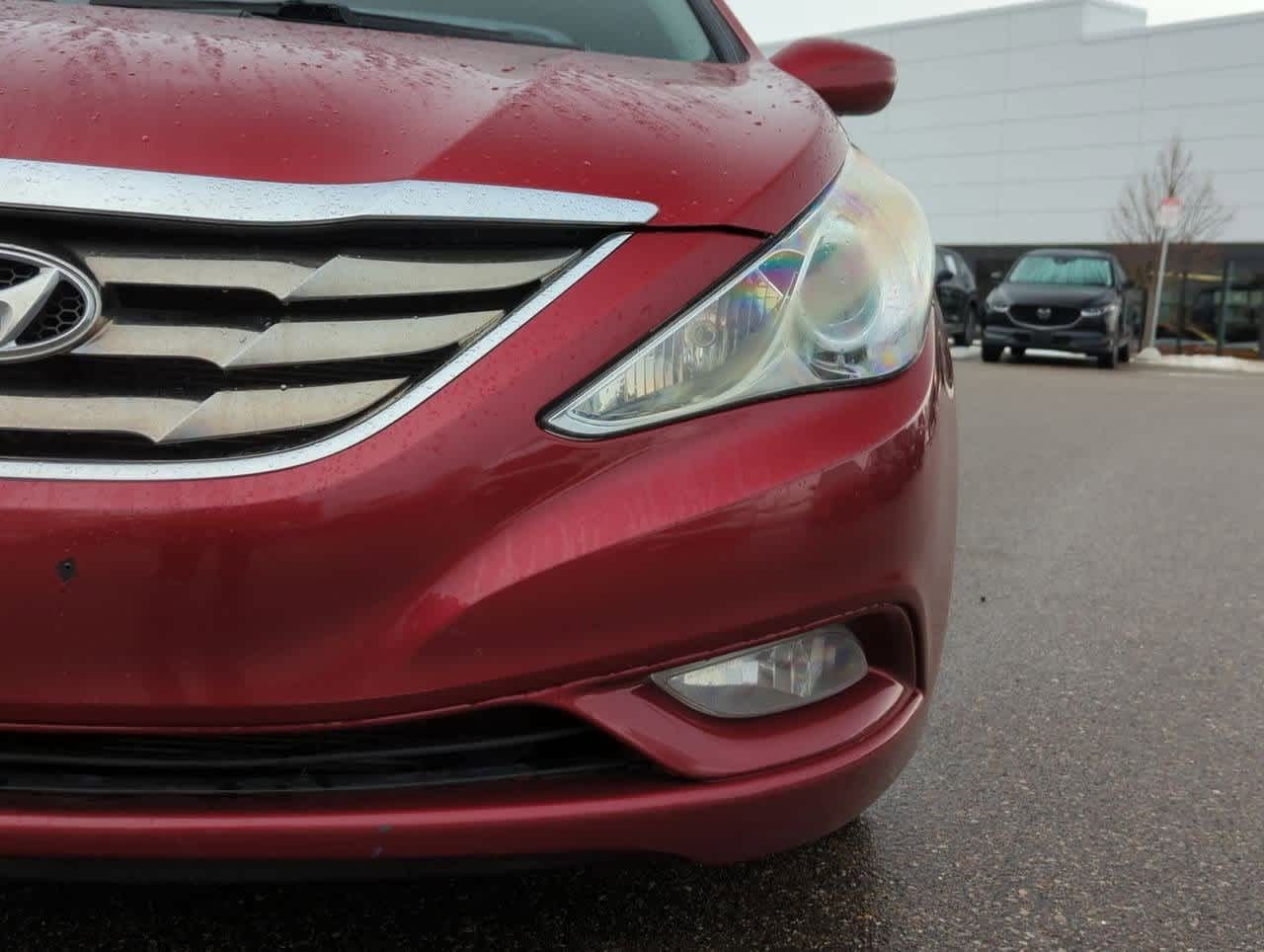 2011 Hyundai Sonata SE 10