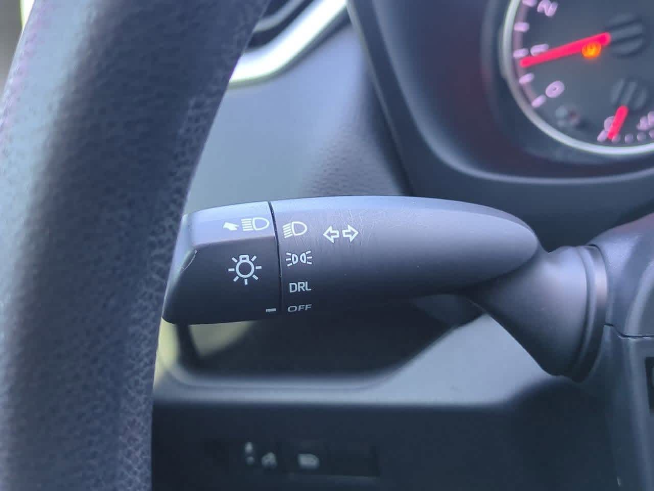 Thumbnail: 2020 Toyota RAV4 - 24