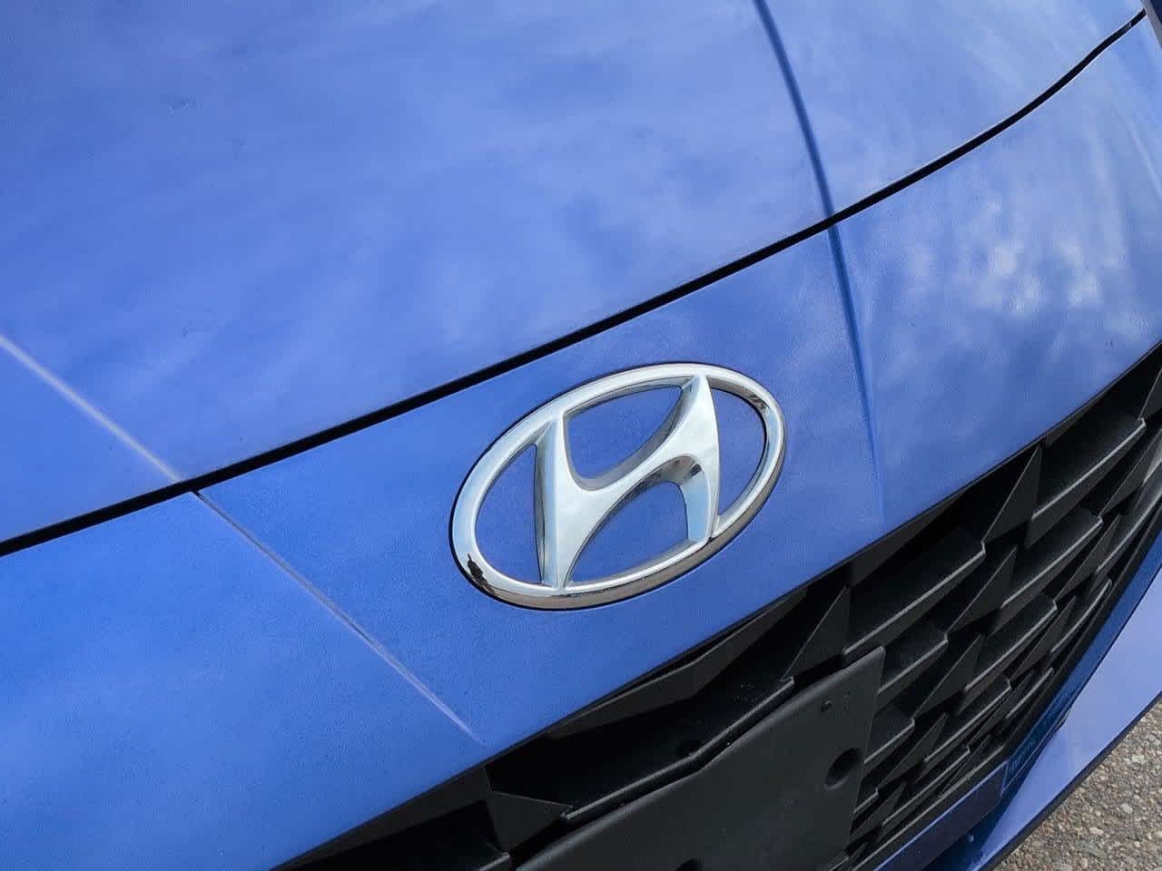 Thumbnail: 2023 Hyundai Elantra - 11