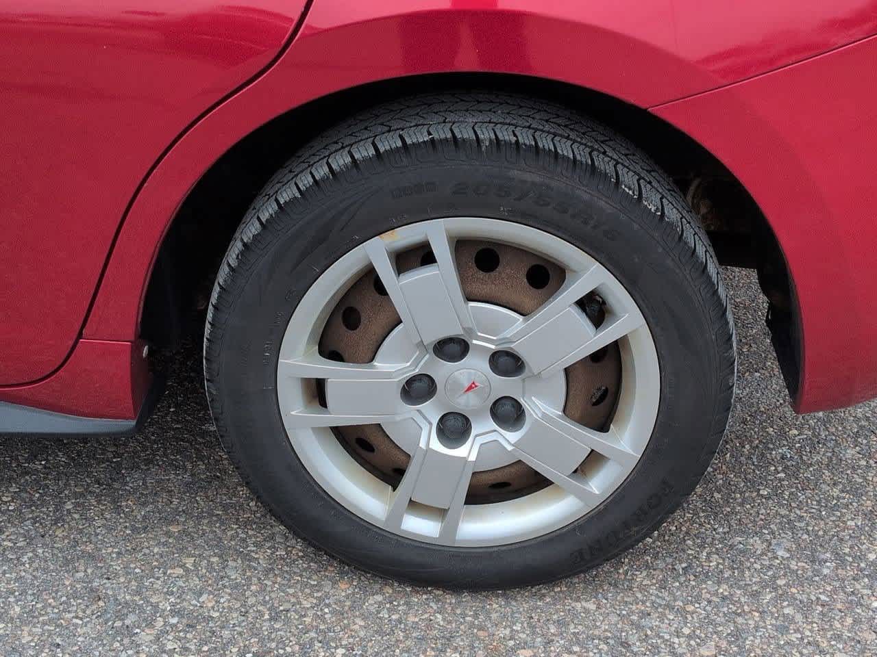 Thumbnail: 2009 Pontiac Vibe - 13