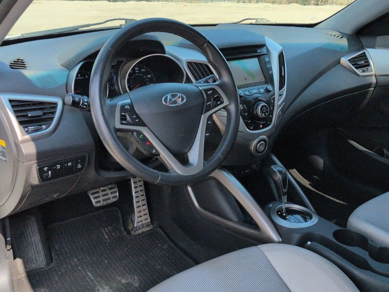Thumbnail: 2013 Hyundai Veloster - 3