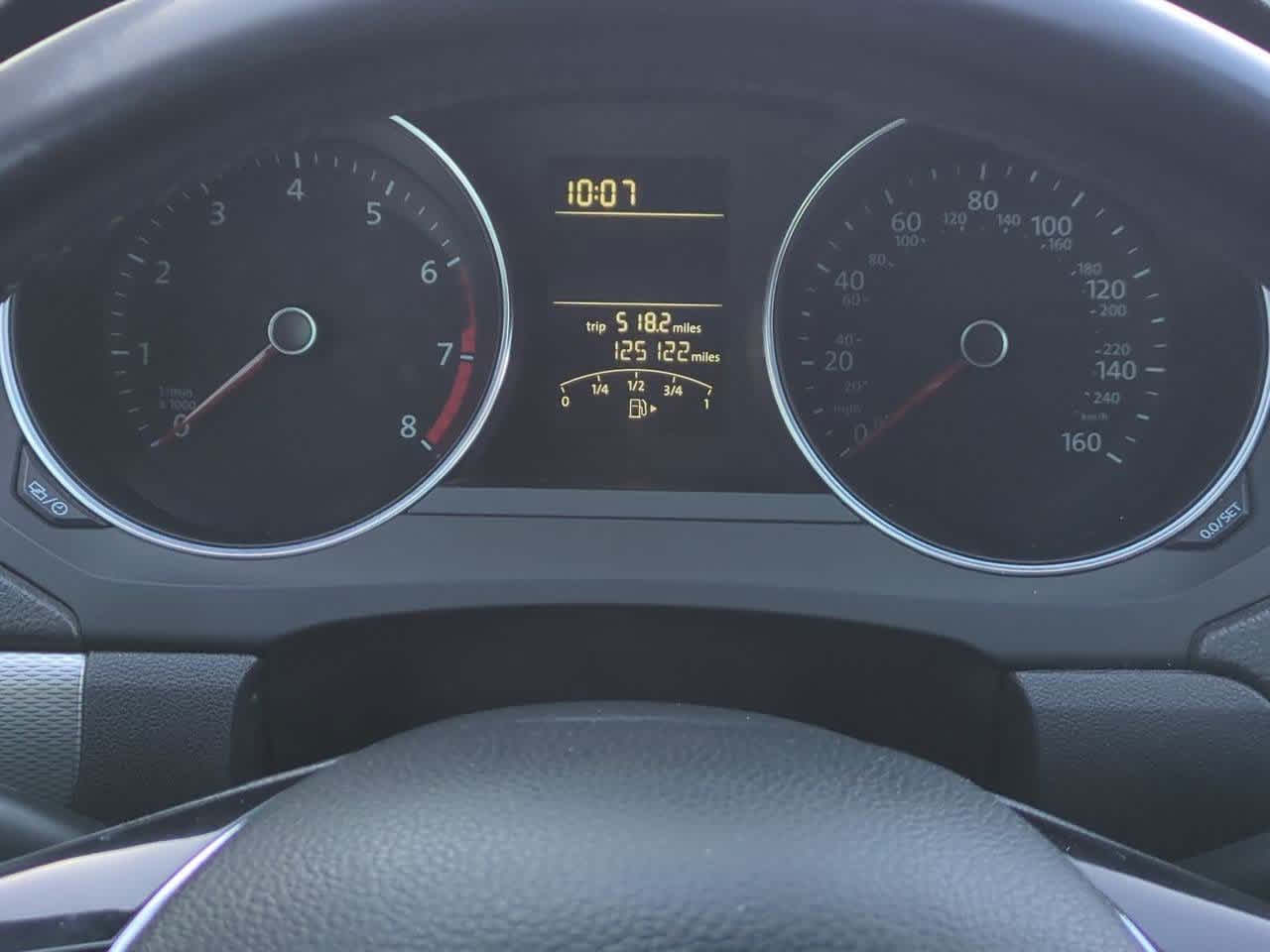 Thumbnail: 2015 Volkswagen Jetta - 33