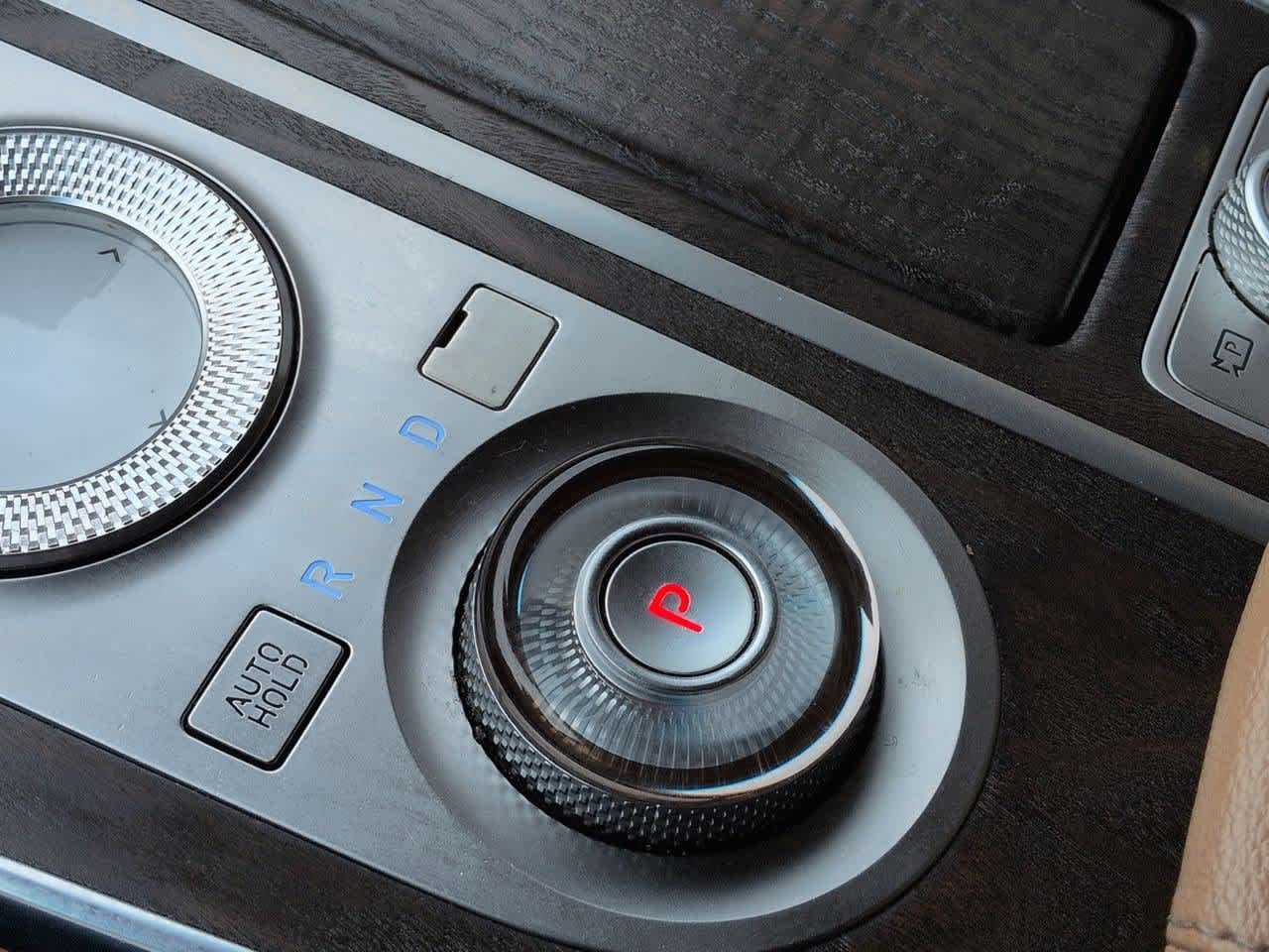 Thumbnail: 2022 Genesis GV80 - 33