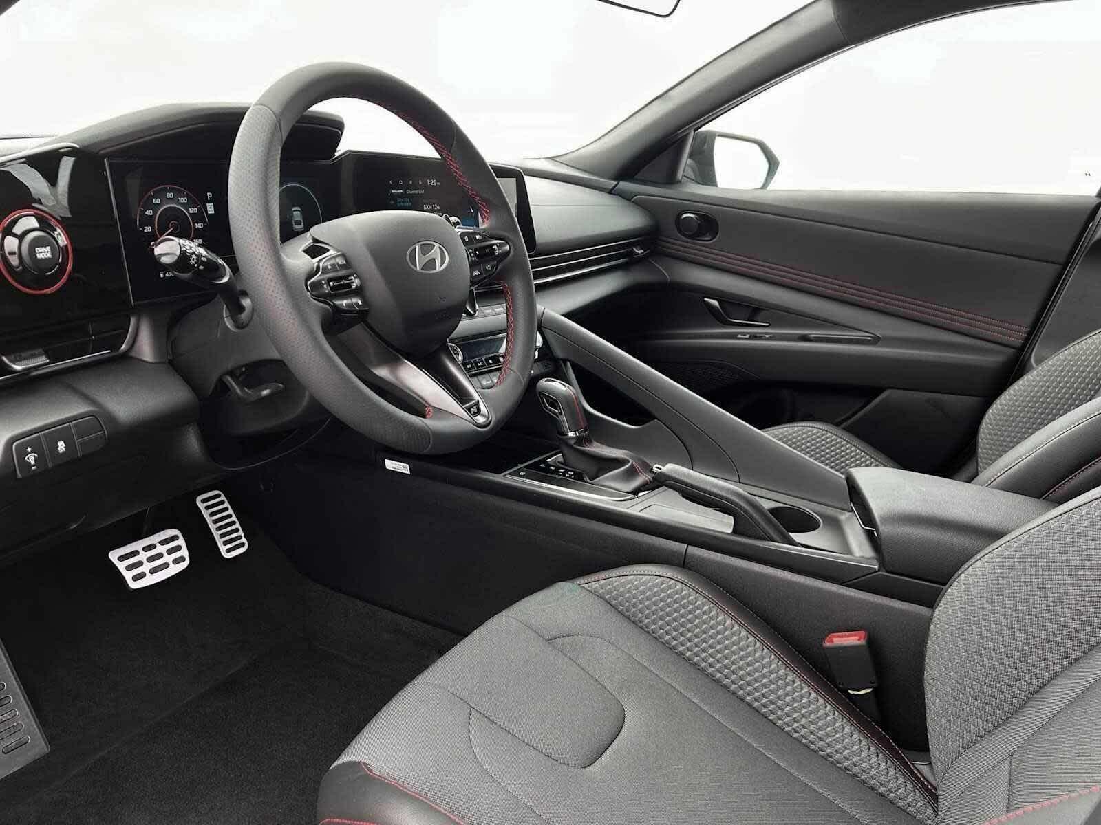 Thumbnail: 2025 Hyundai Elantra - 14