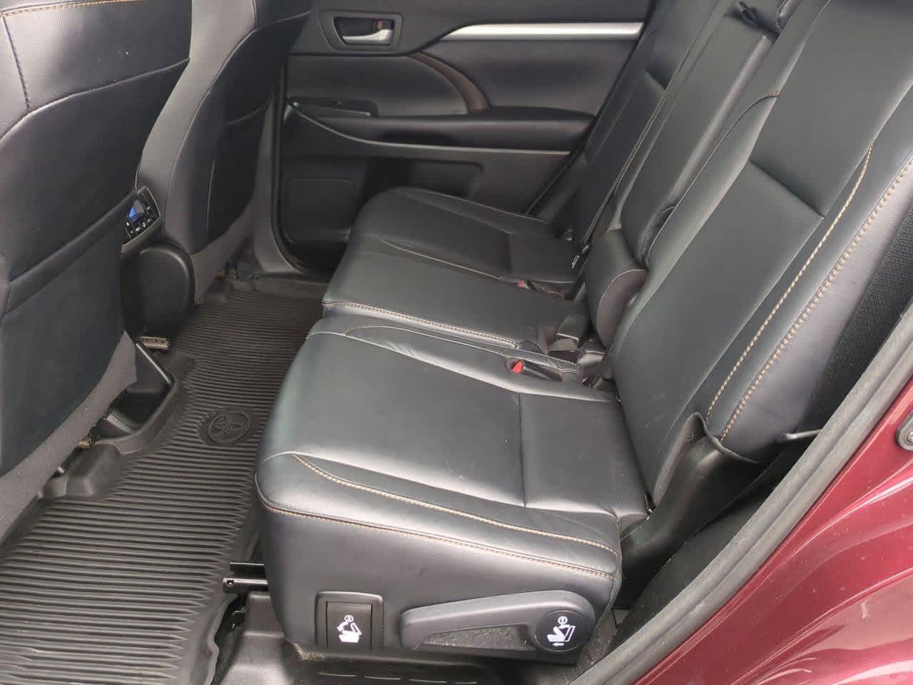 Thumbnail: 2017 Toyota Highlander - 19