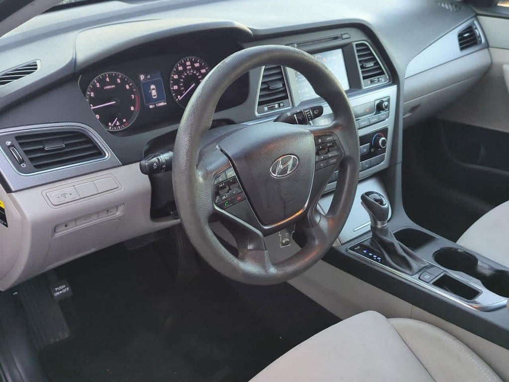 Used 2017 Hyundai Sonata SE Sedan