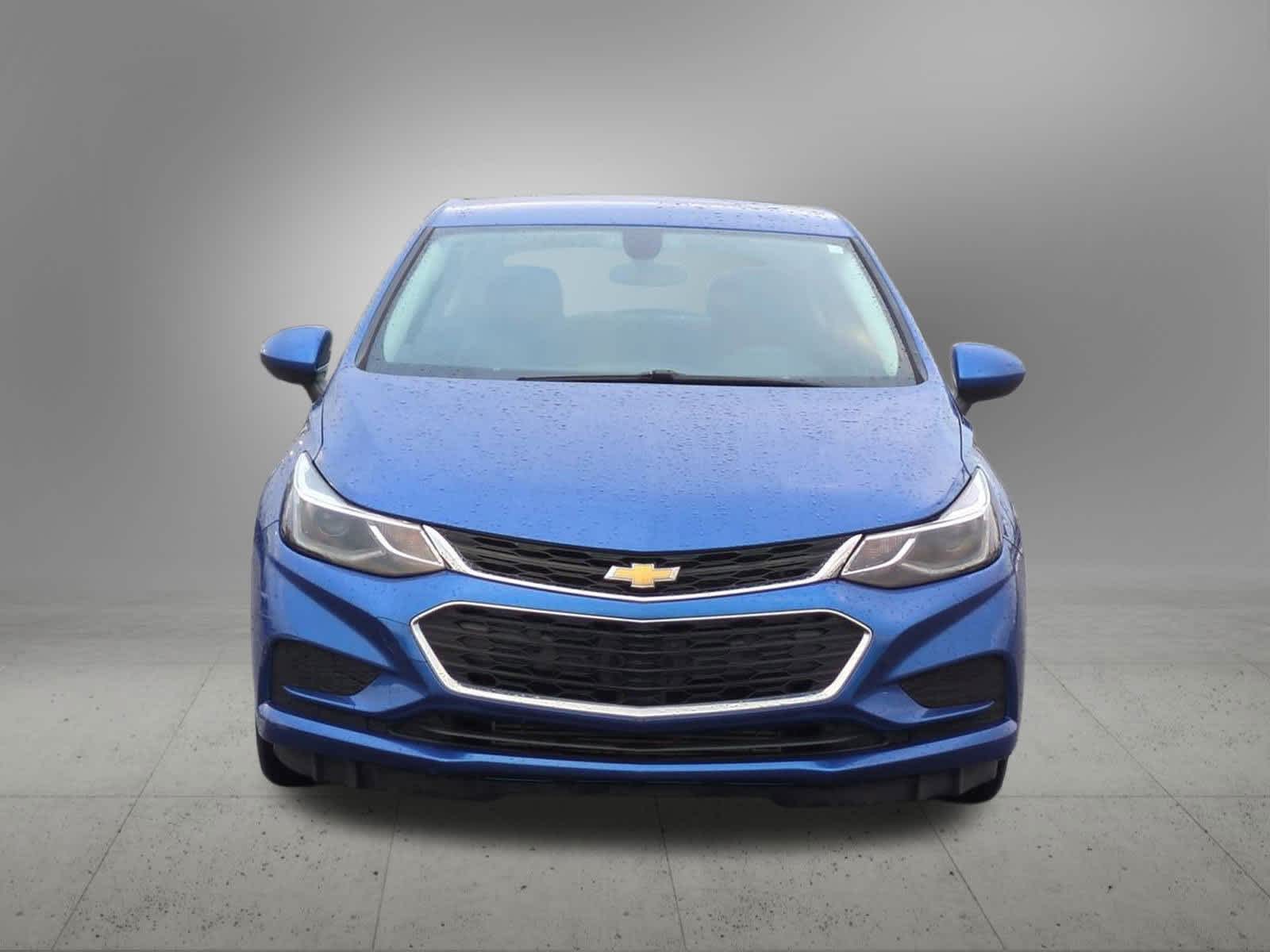 Thumbnail: 2017 Chevrolet Cruze - 9