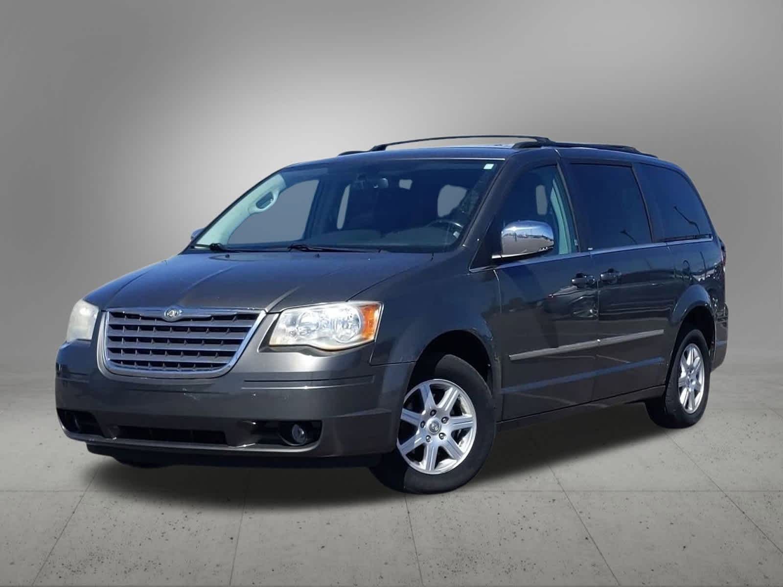 2010 Chrysler Town & Country Touring -
                  Troy, MI