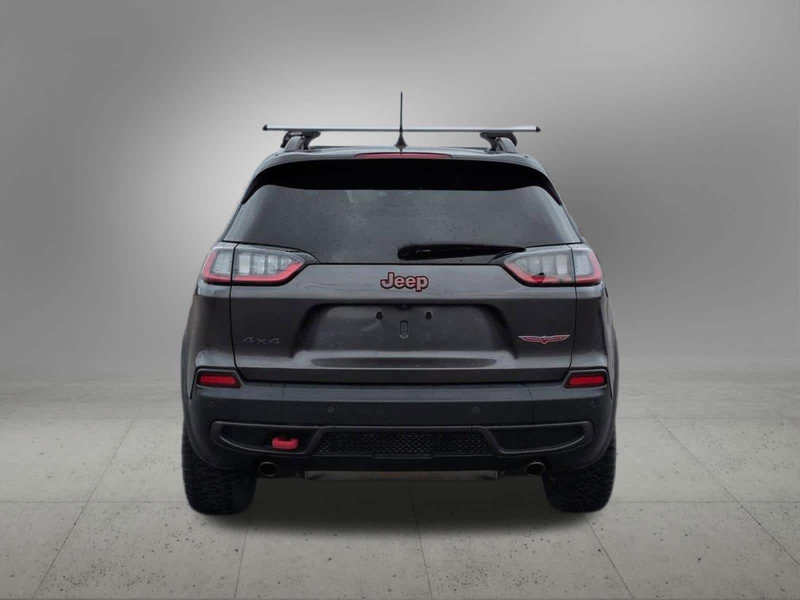 Thumbnail: 2019 Jeep Cherokee - 5