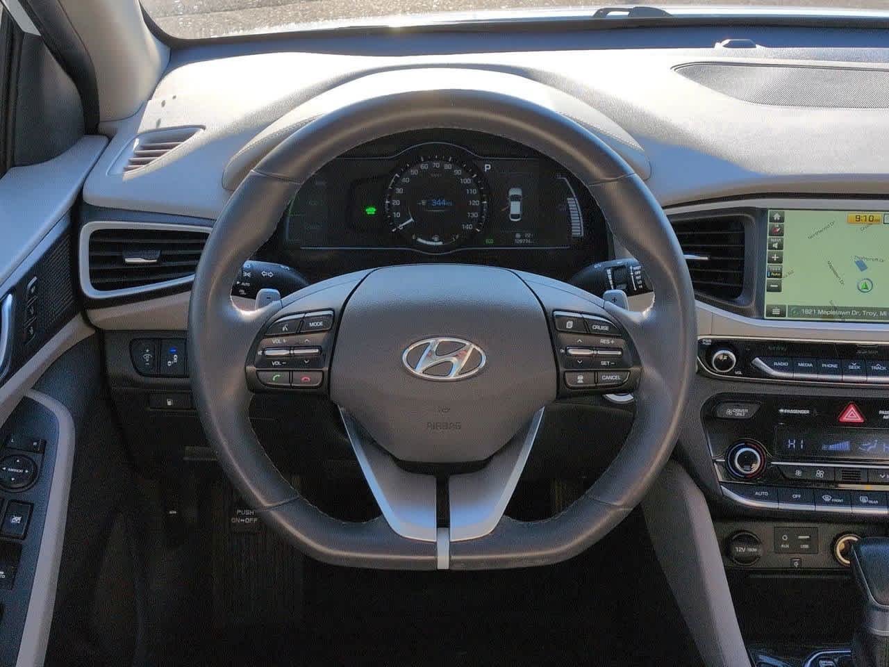 Thumbnail: 2018 Hyundai Ioniq - 23