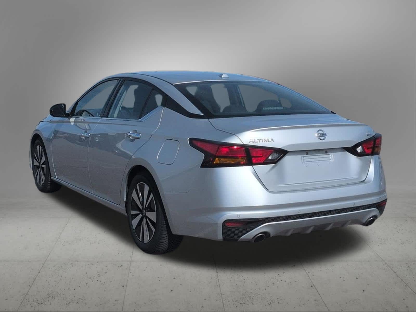 Thumbnail: 2019 Nissan Altima - 4