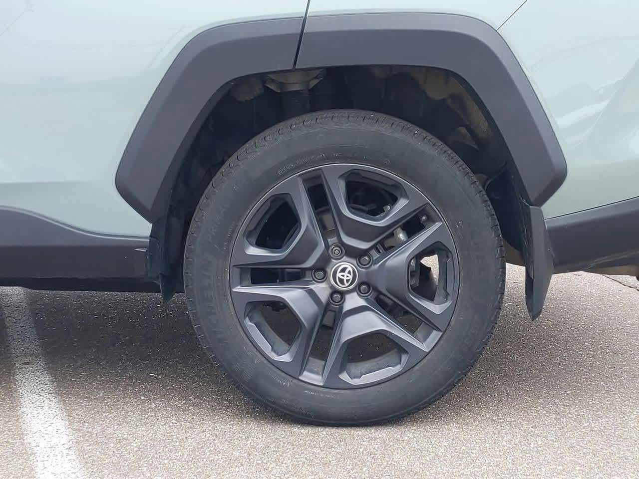 Thumbnail: 2022 Toyota RAV4 - 13