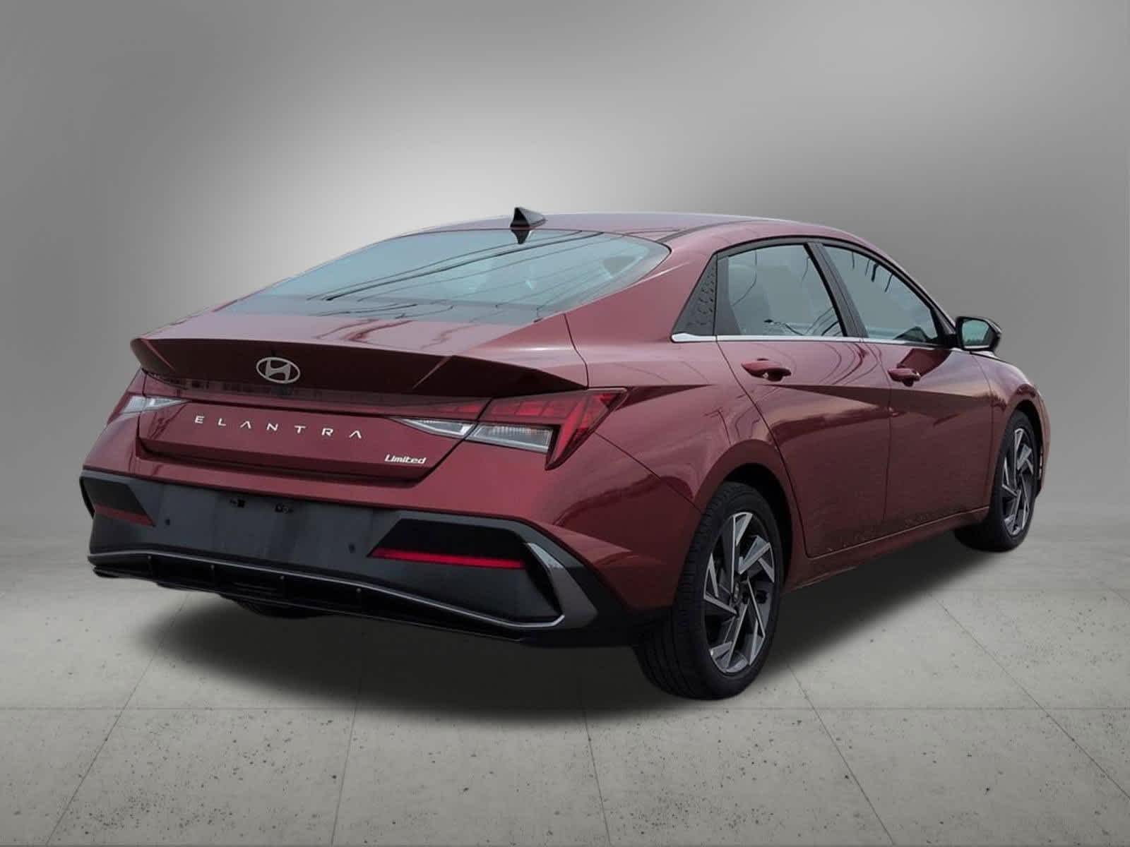 Thumbnail: 2024 Hyundai Elantra - 6