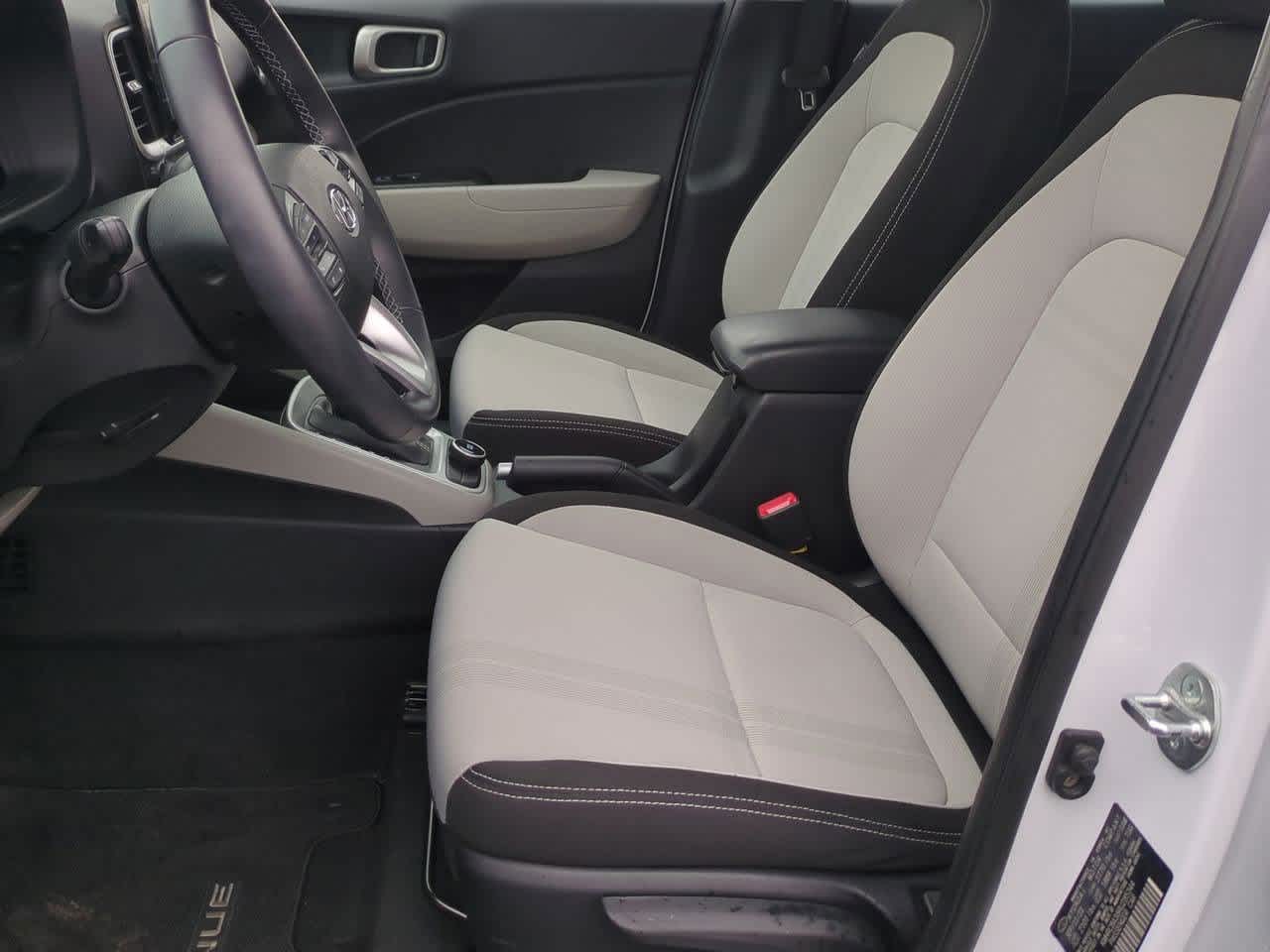 Thumbnail: 2024 Hyundai Venue - 15