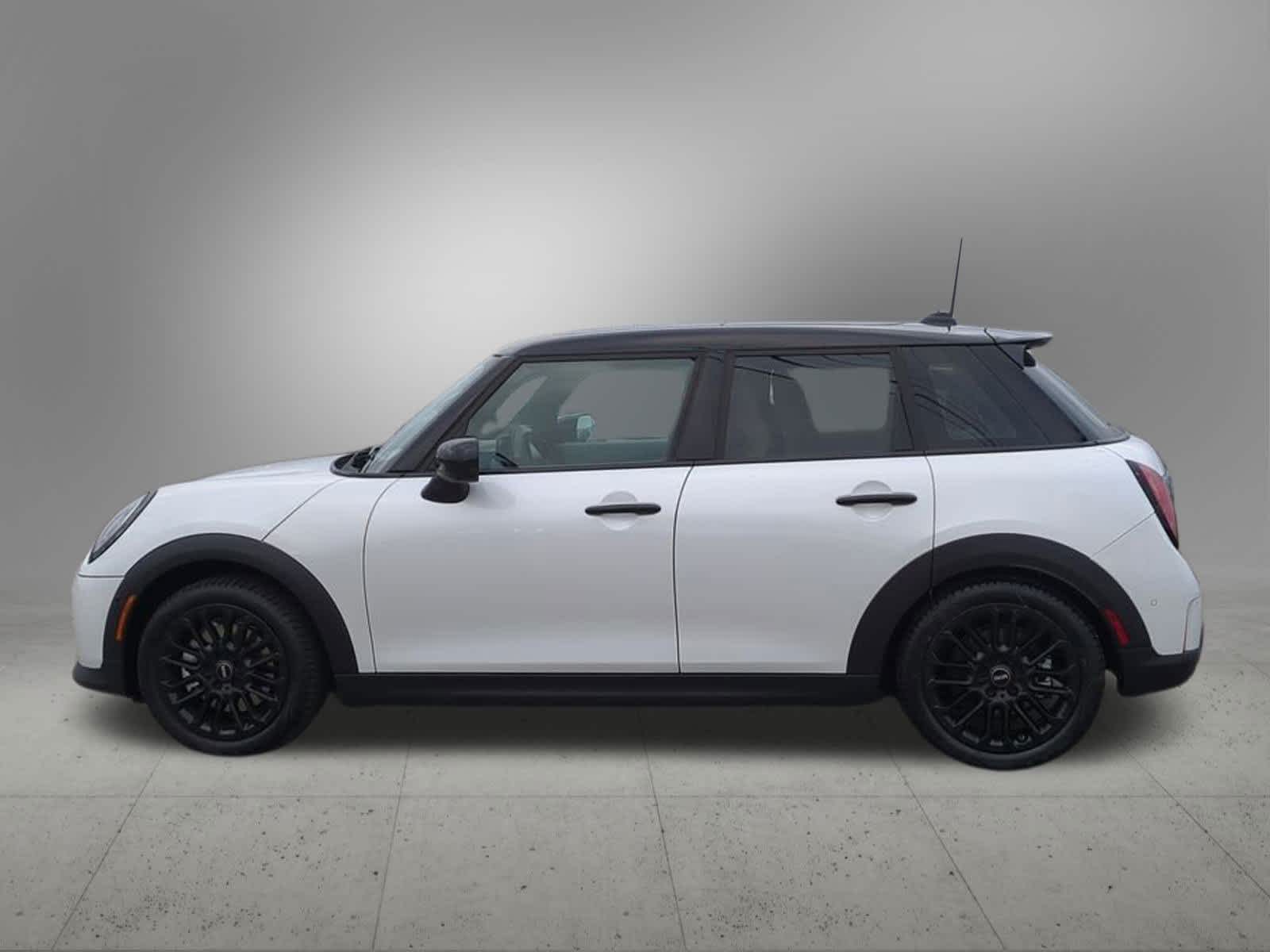 Thumbnail: 2025 MINI Cooper Hardtop - 3