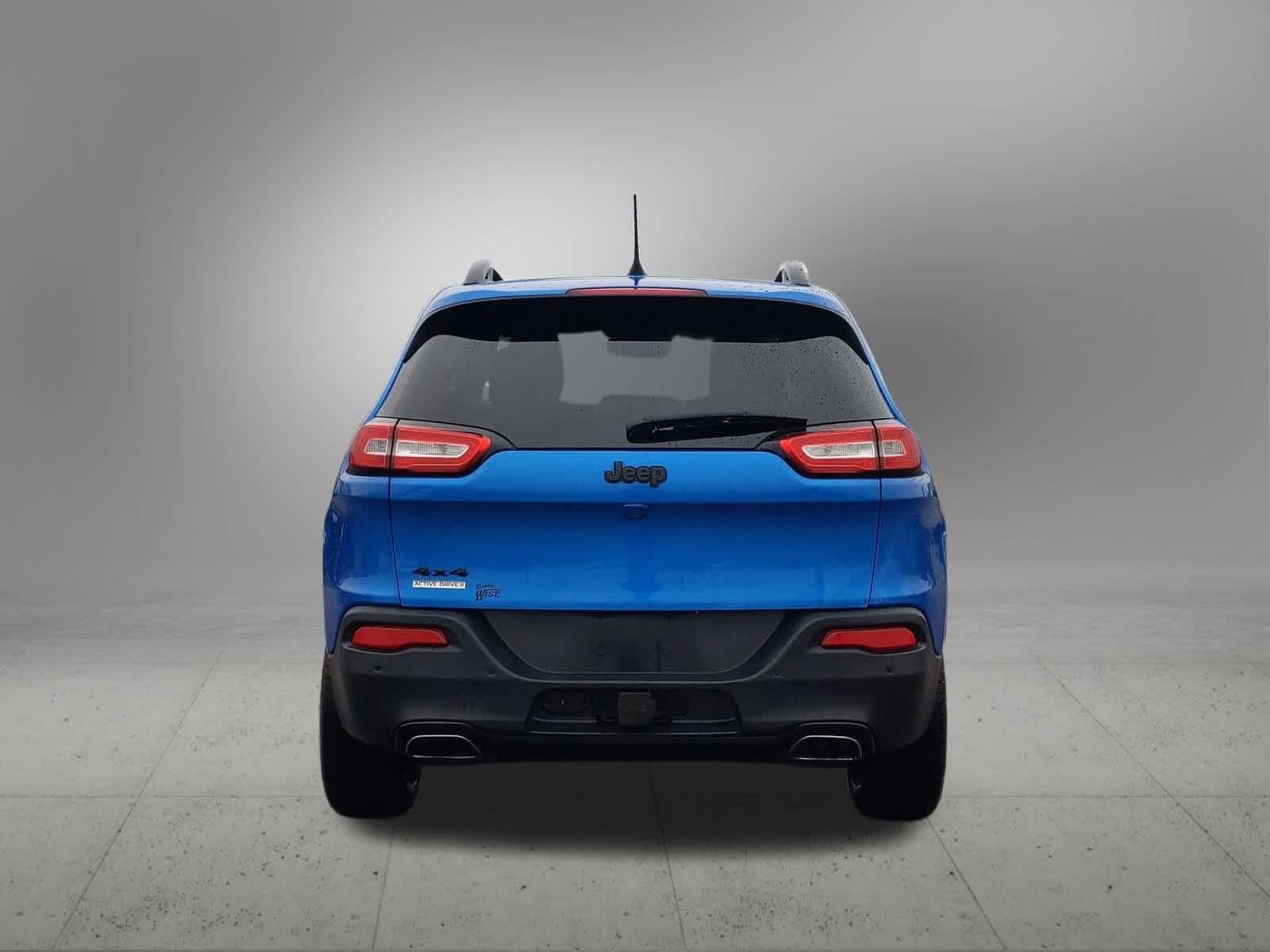 Thumbnail: 2018 Jeep Cherokee - 5