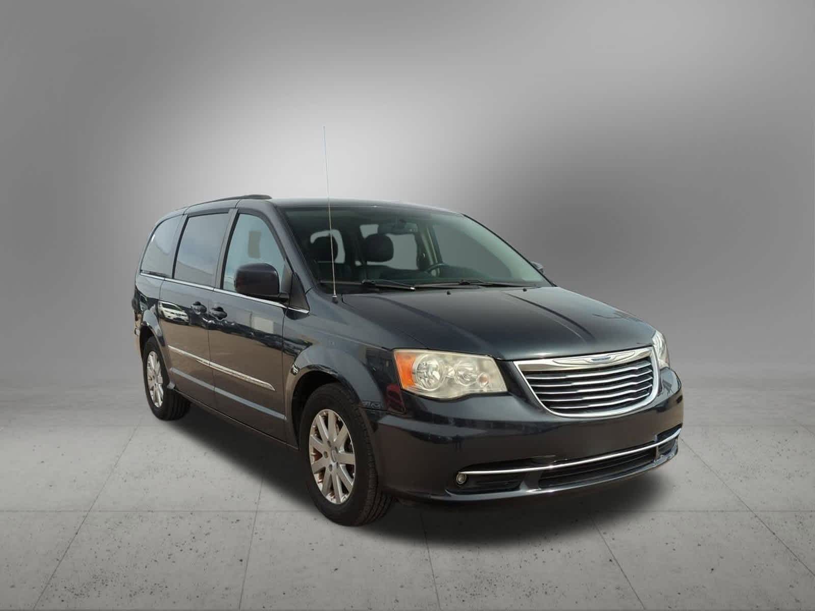 2014 Chrysler Town & Country Touring 8