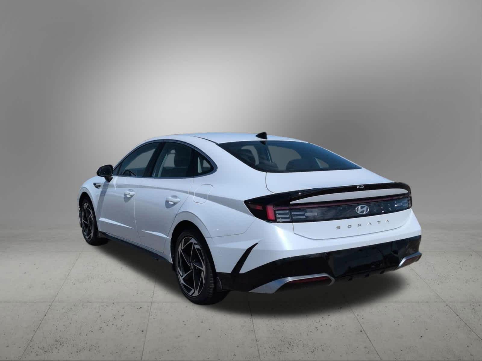 Thumbnail: 2026 Hyundai Sonata - 4