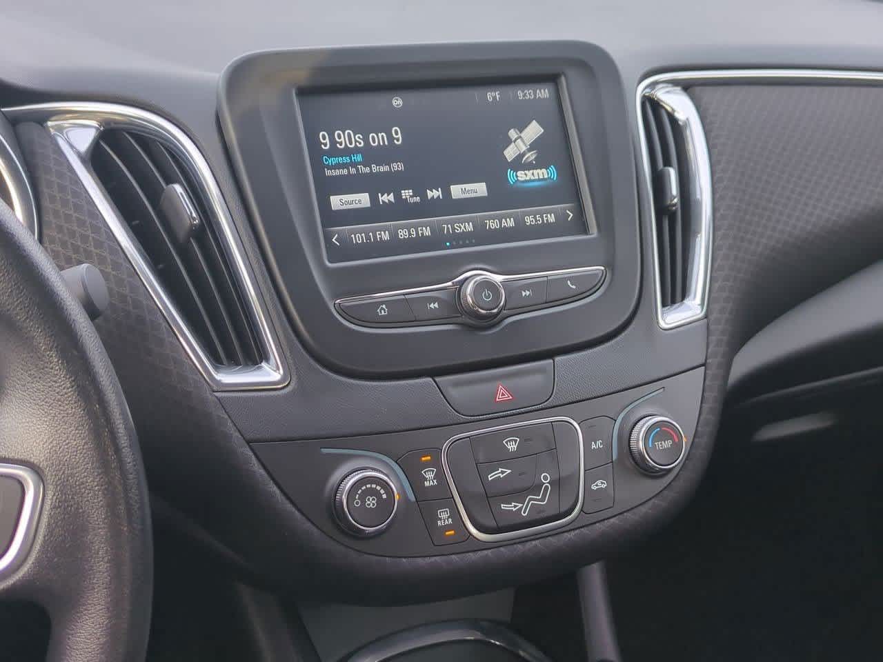 Thumbnail: 2016 Chevrolet Malibu - 26