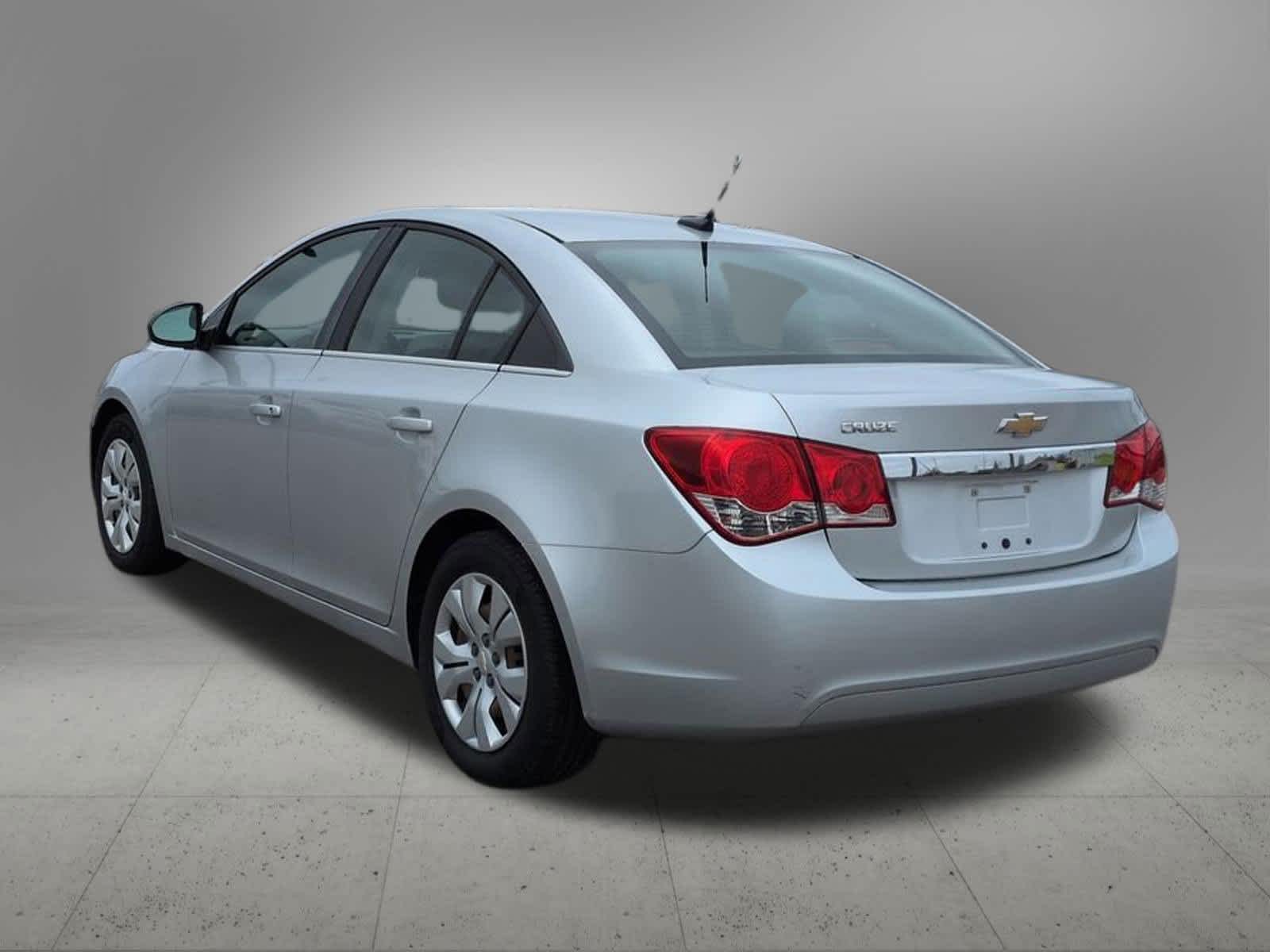 Thumbnail: 2012 Chevrolet Cruze - 4