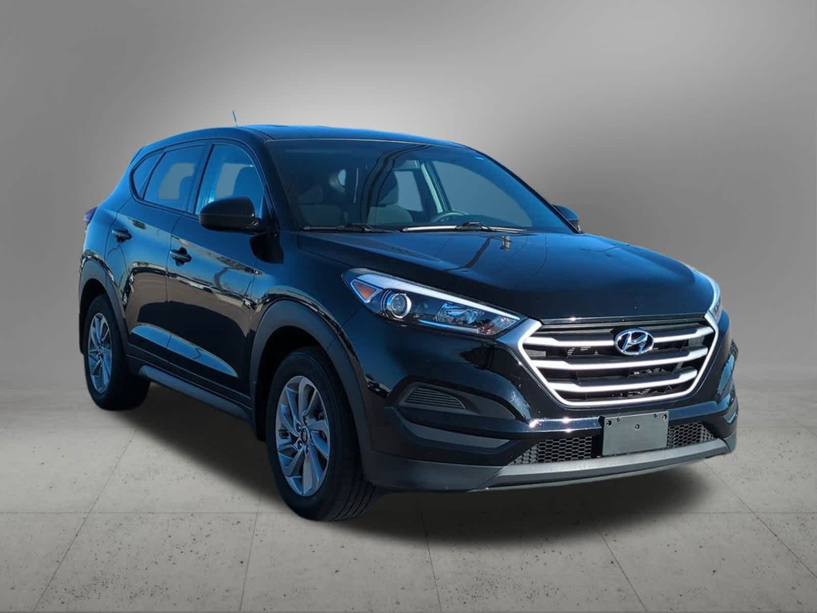Thumbnail: 2017 Hyundai Tucson - 8