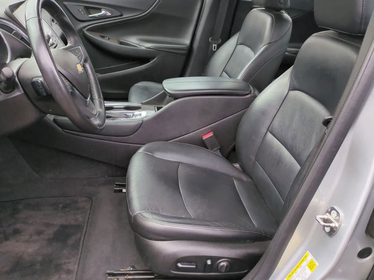 2017 Chevrolet Malibu Eco 14