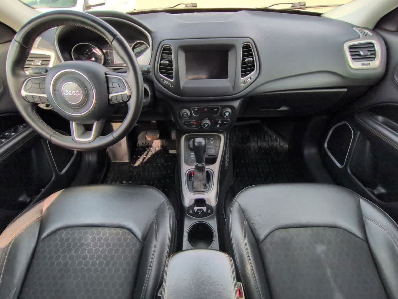 Thumbnail: 2019 Jeep Compass - 15