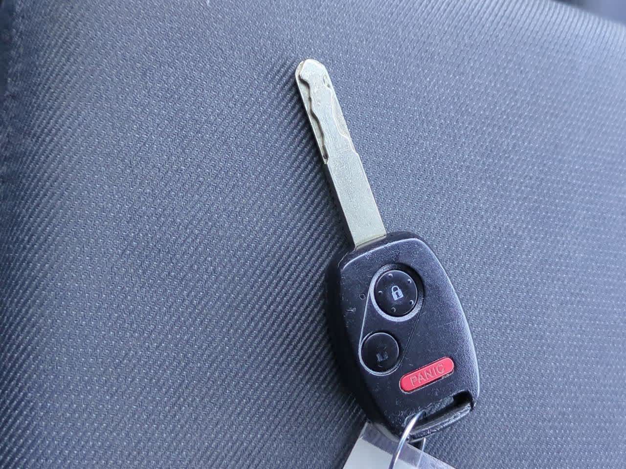 Thumbnail: 2011 Honda Ridgeline - 32