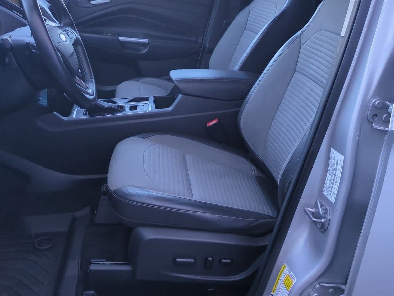 Thumbnail: 2018 Ford Escape - 15