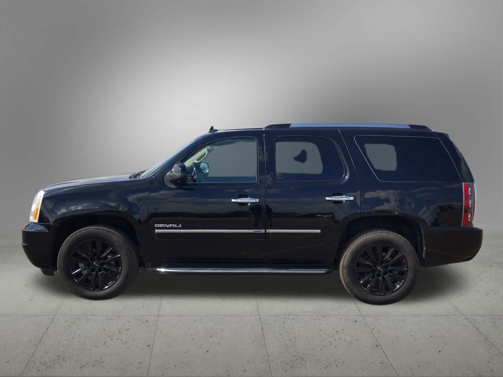 Thumbnail: 2012 GMC Yukon - 3