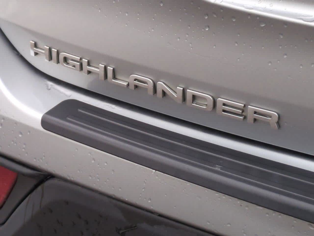 Thumbnail: 2021 Toyota Highlander - 12