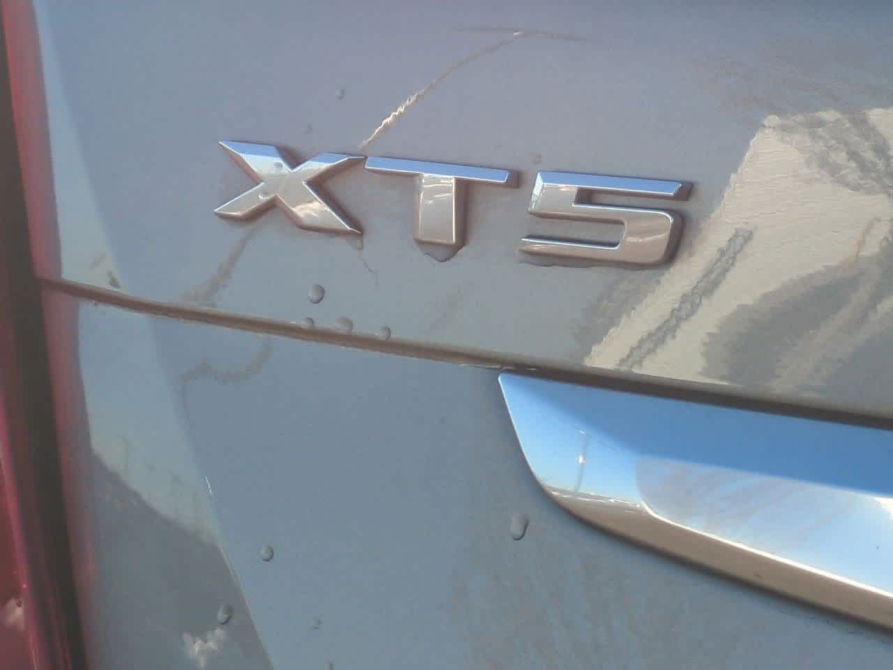 Thumbnail: 2024 Cadillac XT5 - 12