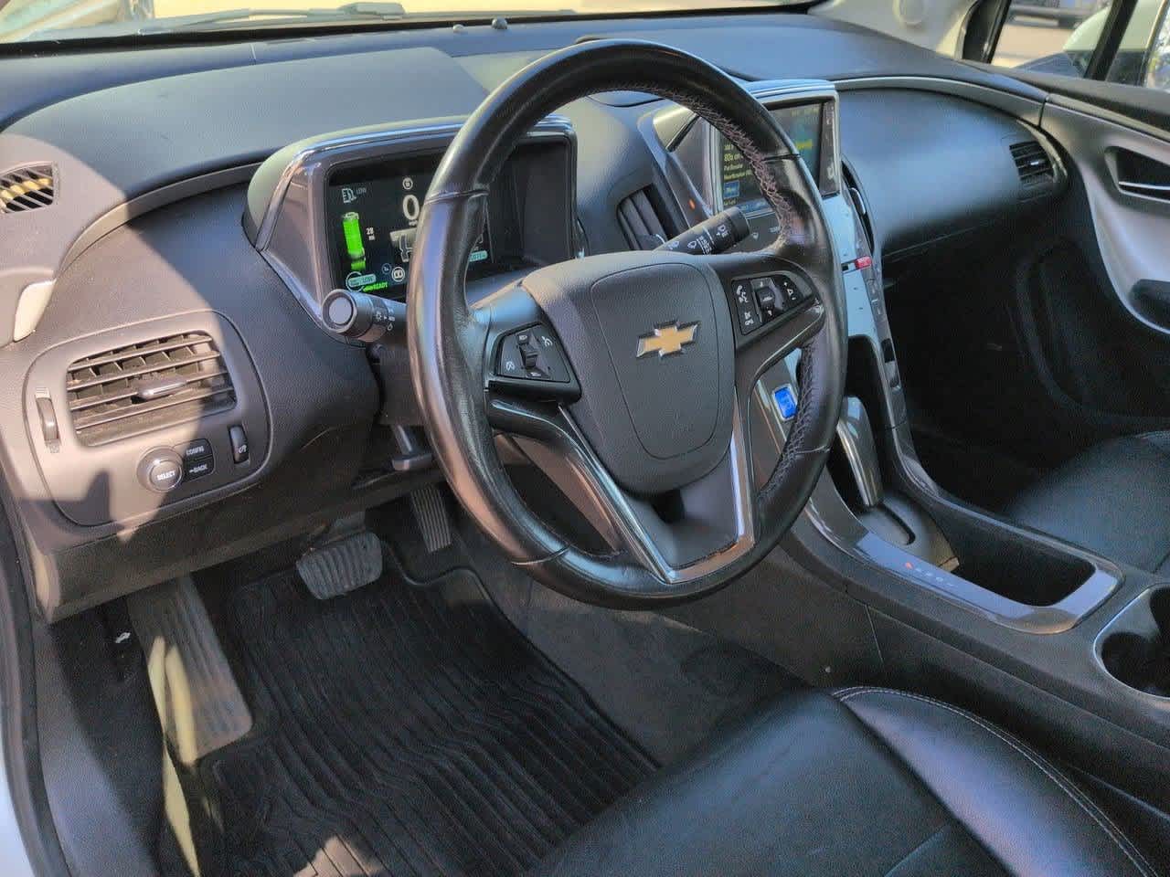 Used 2014 Chevrolet Volt Base with VIN 1G1RD6E48EU147315 for sale in Troy, MI