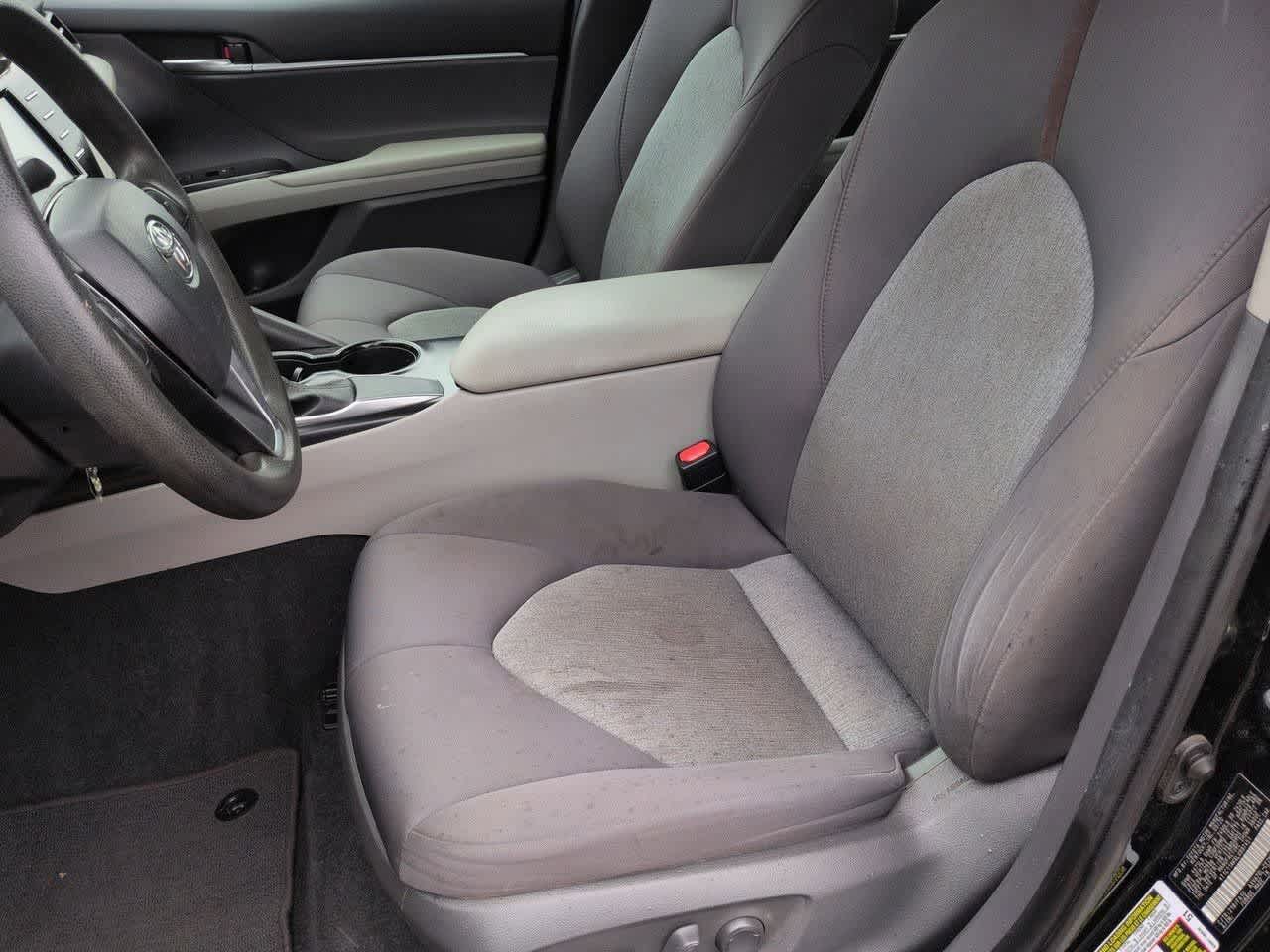 Thumbnail: 2020 Toyota Camry - 16