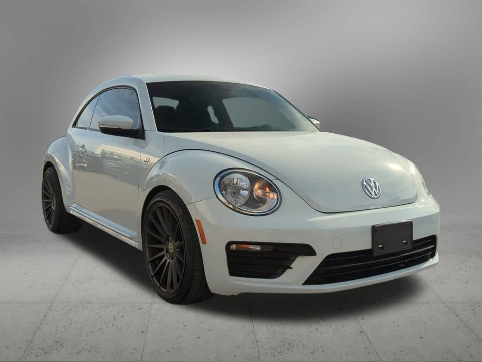 Thumbnail: 2019 Volkswagen Beetle - 8