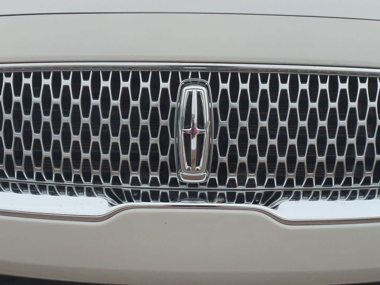 Thumbnail: 2020 Lincoln Nautilus - 11