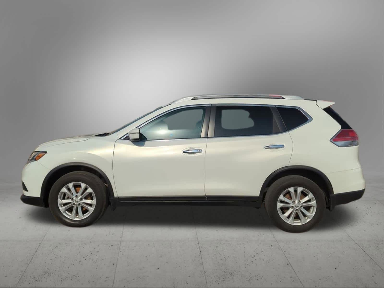 2014 Nissan Rogue SV 3