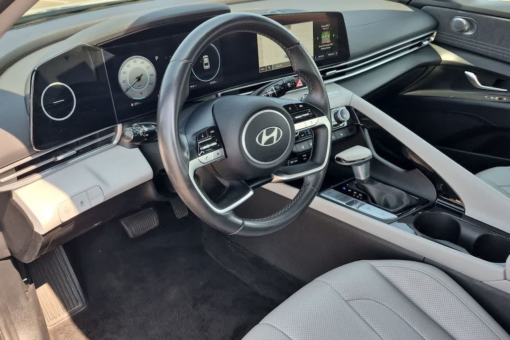 Certified 2025 Hyundai Elantra Limited Sedan