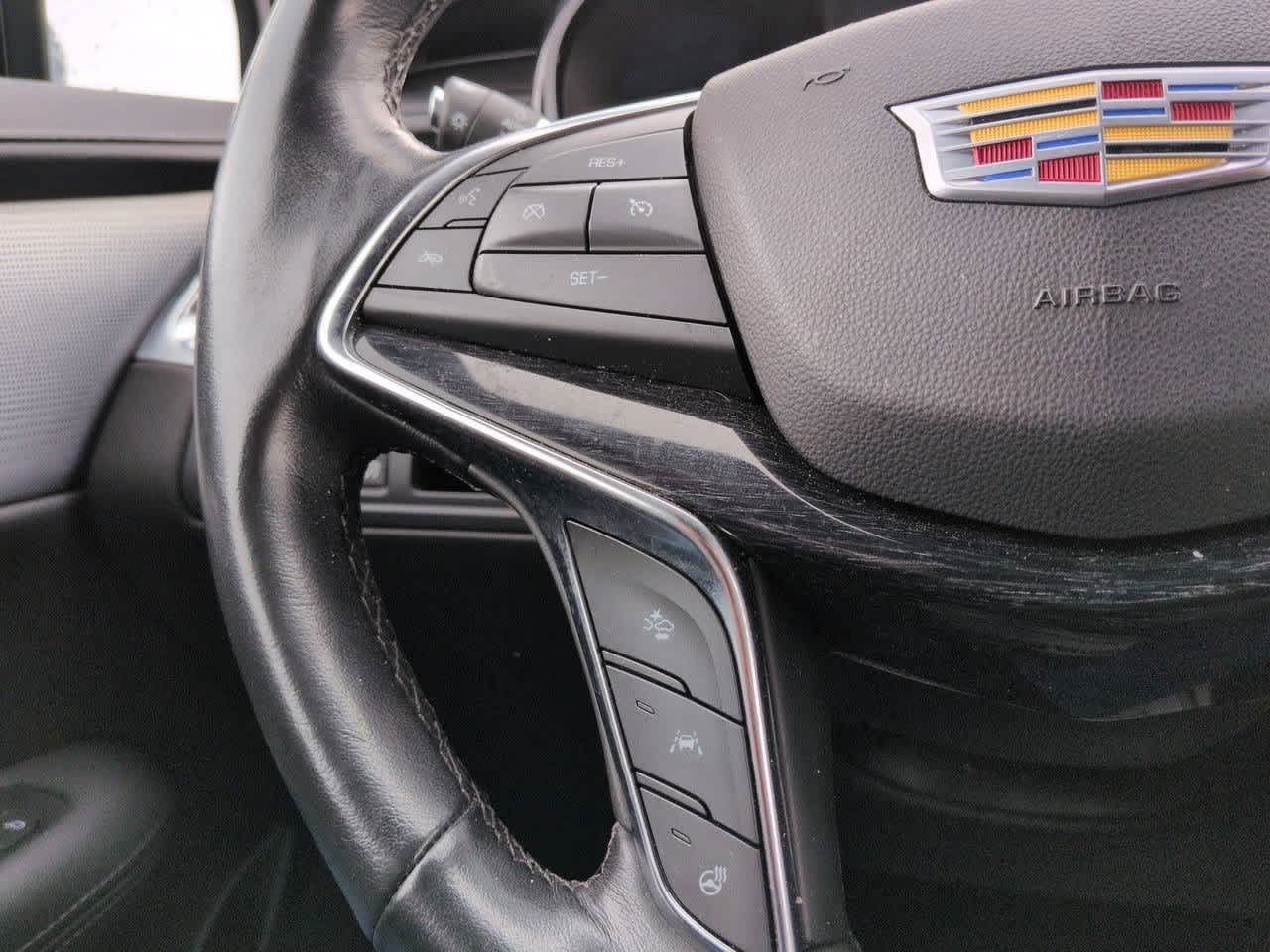 Thumbnail: 2023 Cadillac XT5 - 20