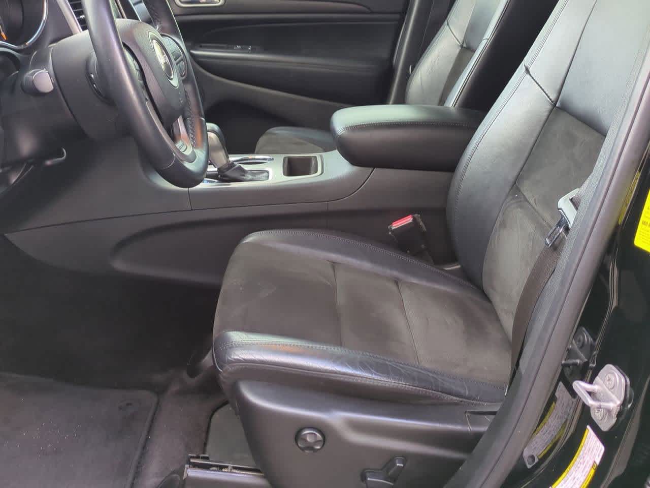 Thumbnail: 2018 Jeep Grand Cherokee - 15