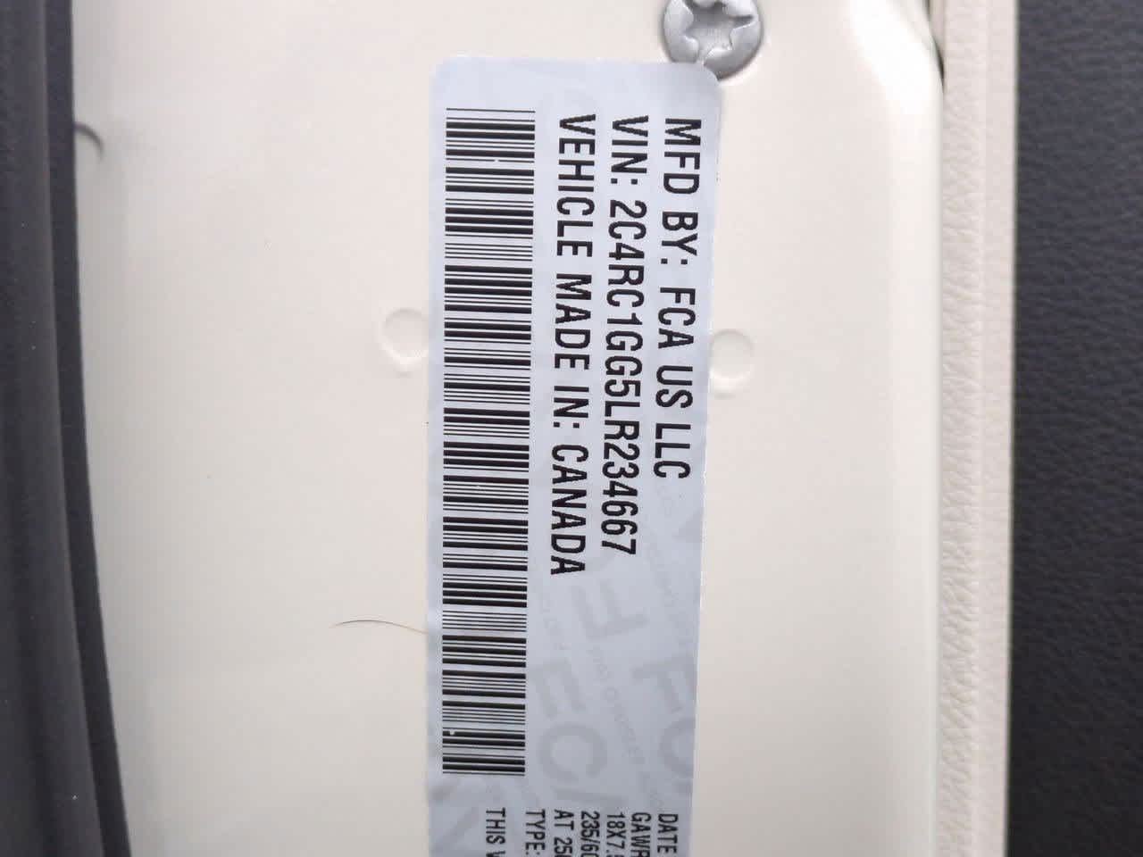 Thumbnail: 2020 Chrysler Pacifica - 36