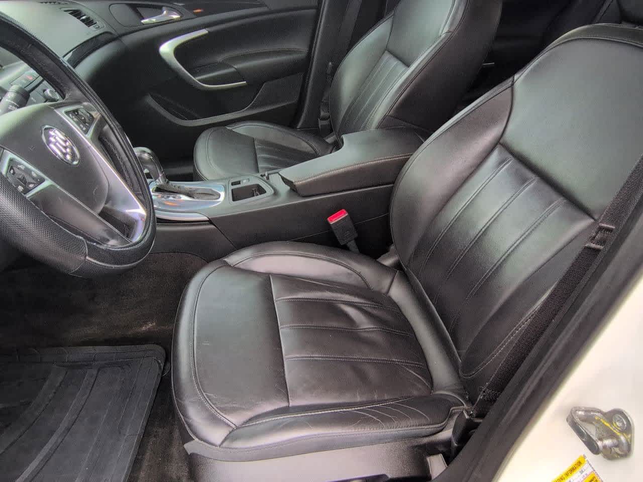 Thumbnail: 2013 Buick Regal - 16