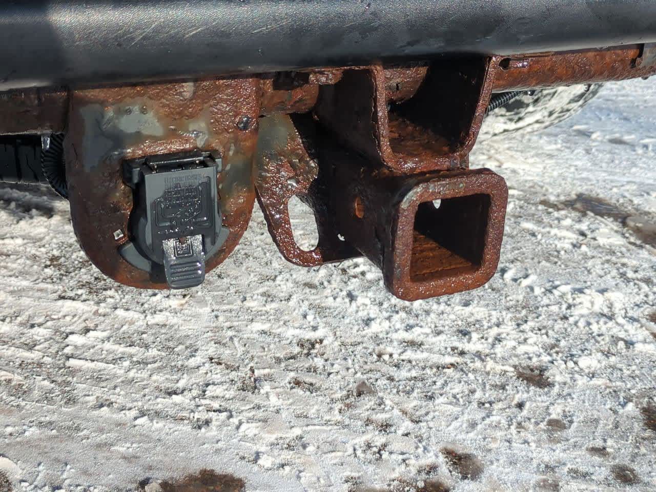 Thumbnail: 2003 Chevrolet Tahoe - 33