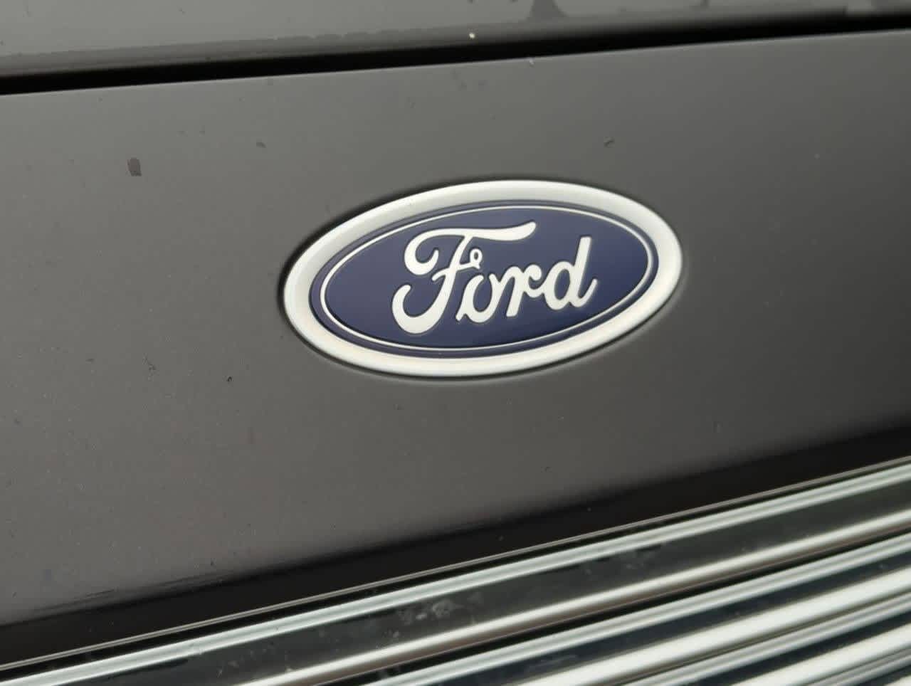 Thumbnail: 2015 Ford Fusion - 10
