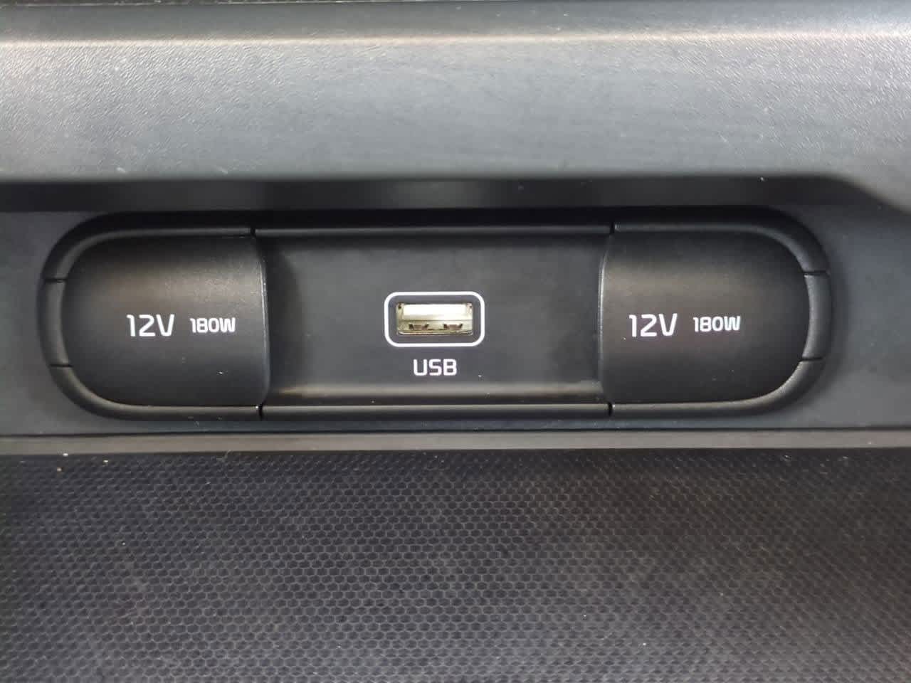 Thumbnail: 2020 Kia Soul - 30