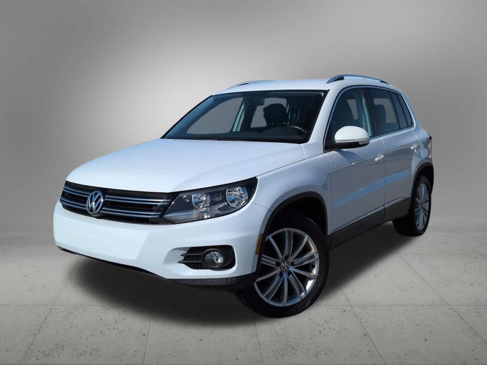 2014 Volkswagen Tiguan SE -
                  Troy, MI