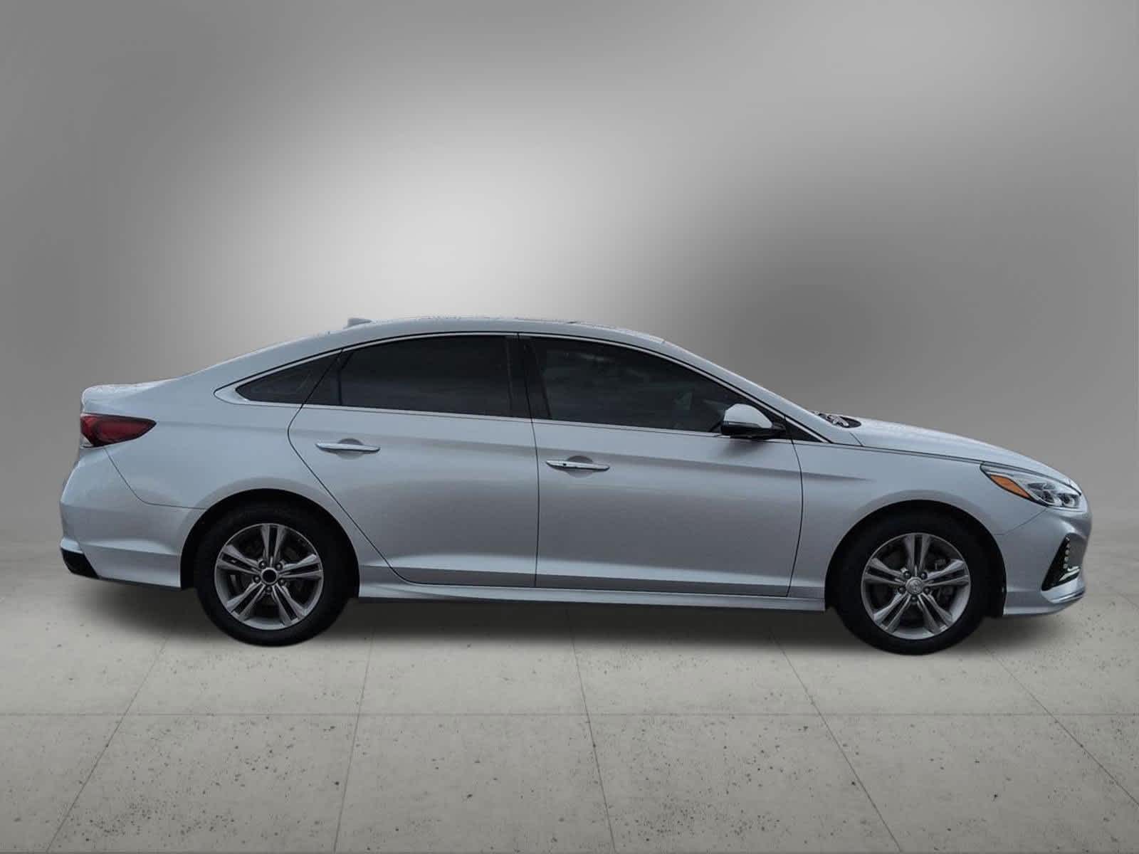 Thumbnail: 2018 Hyundai Sonata - 7