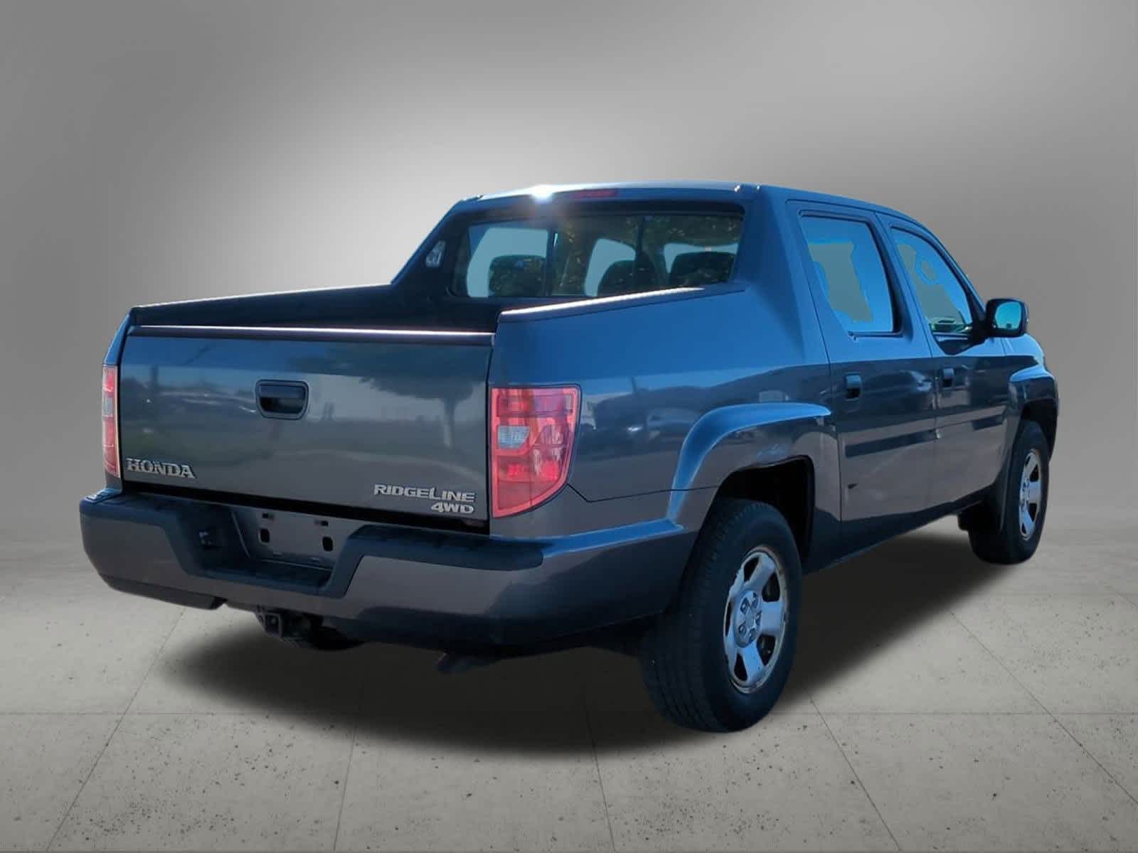 Thumbnail: 2011 Honda Ridgeline - 6